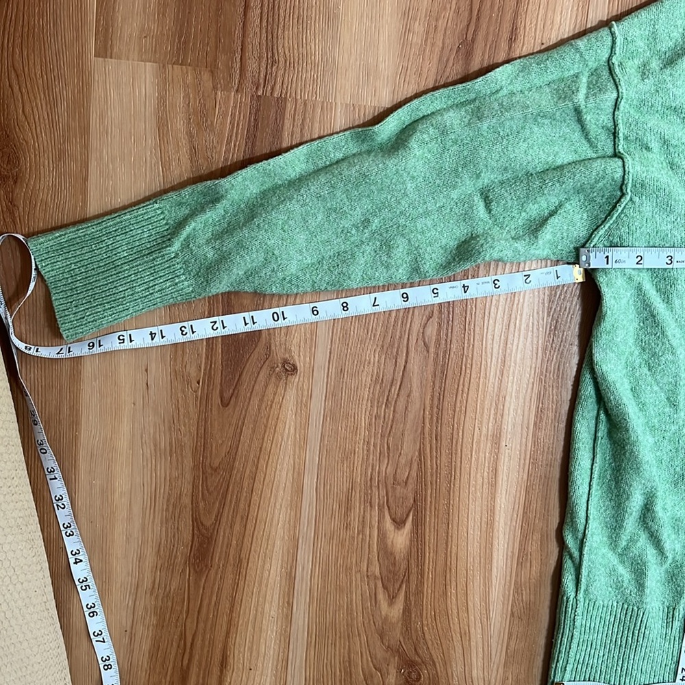 Aerie Green V-Neck Long Sleeve Sweater Pullover Oversized - Picture 4 of 7